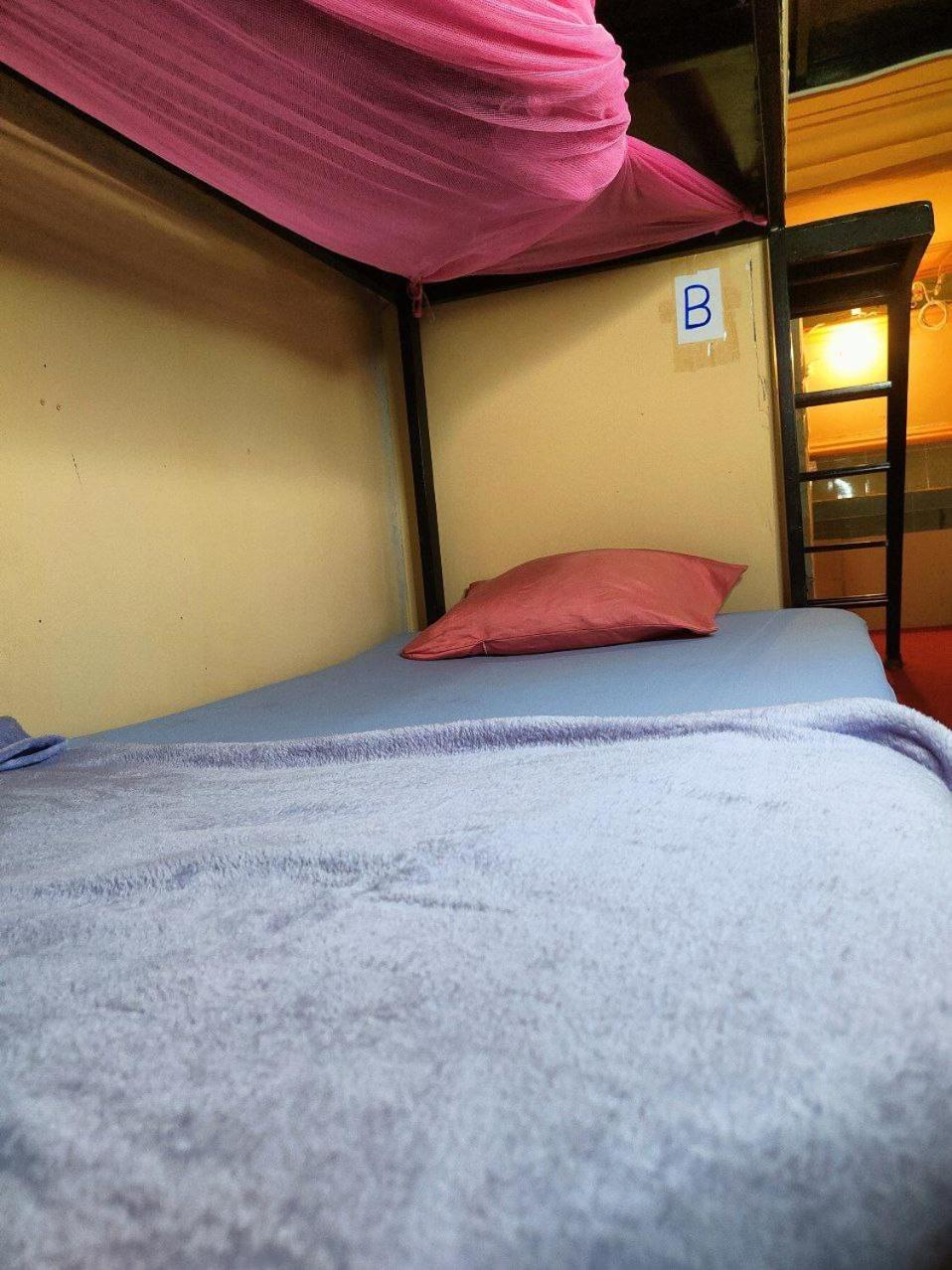 Vanny'S Peaceful Guesthouse Phnom Penh Zimmer foto